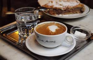 
        День кофе в Вене            