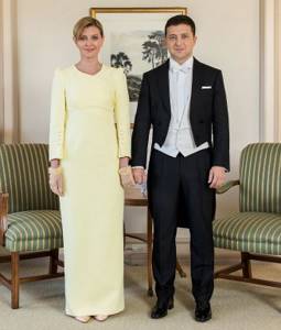 Елена Зеленская в элегантном желтом платье поздравила нового императора Японии