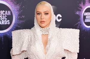 American Music Awards 2019: наряды Селены Гомес, Тейлор Свифт и других звезд с красной дорожки (ФОТО)