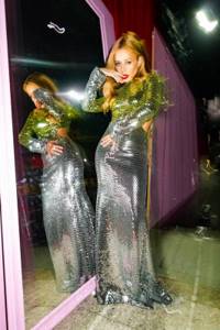 Сексуальная элегантность: Тина Кароль блистала в облегающем платье с пайетками (ФОТО+ГОЛОСОВАНИЕ)