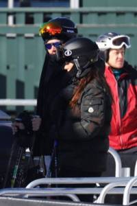 Леонардо Ди Каприо «инкогнито» катается на лыжах с возлюбленной в Аспене