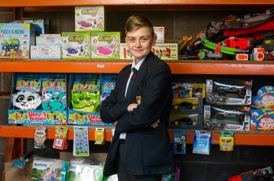 Школьник в свое 14 лет зарабатывает миллионы на eBay