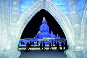 Захватывающие фото крупнейшего в мире фестиваля снега и льда в Китае