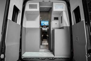 Пуленепробиваемый Mercedes Sprinter от компании Lexani Motorcars