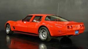 Четырехдверный Chevrolet Corvette из 1980-х