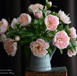 Удивительные фарфоровые цветы от Олеси Галущенко