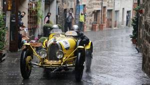 Ралли старинных автомобилей в Италии “Mille Miglia”