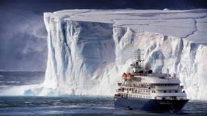 Как выглядит самый большой айсберг в мире и чем он опасен?