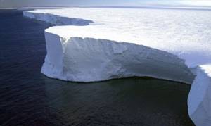 Самый большой айсберг в мире угрожал жизни животных. Что с ним стало теперь?