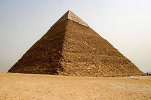 
        Ученый объяснил существование заброшенной камеры в пирамиде Хеопса            