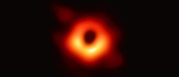 Обнаружена черная дыра промежуточной массы. Почему это важно?