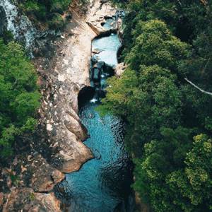 Потрясающие природные скальные бассейны в Австралии