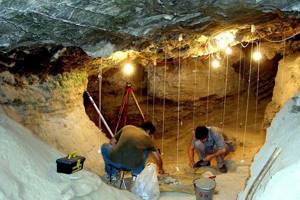 
        Денисова пещера – ценный объект культурного наследия            