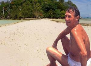 Новый Робинзон: мужчина купил необитаемый остров и создал райский уголок