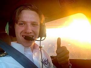 Вокруг света за 44 дня: 18-летний подросток совершил кругосветное путешествие на самолете