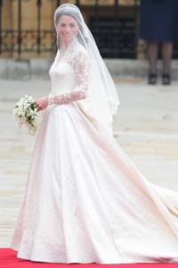 Свадебное платье за 3,5 миллиона долларов и еще 4 самых дорогих наряда знаменитостей для бракосочетания