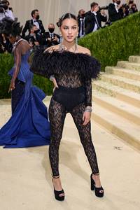 Чьи знаменитые образы звезды повторили на Met Gala 2021?