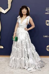 Сальма Хайек в откровенном платье, изменившаяся до неузнаваемости Николь Кидман и другие гости SAG Awards 2022