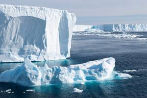 
        Площадь льда в Антарктиде сократилась до рекордного минимума            