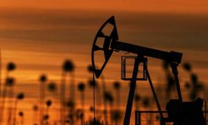 От чего зависит цена на нефть и как она влияет на жизнь людей?