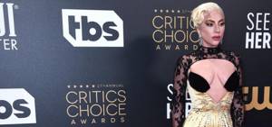 Critics Choice Awards 2022: Леди Гага в «голом» платье и другие лучшие образы ковровой дорожки