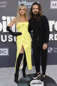 Влюбленные Меган Фокс и Machine Gun Kelly и другие гости Billboard Music Awards 2022