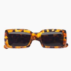 Солнцезащитные очки, которые захочется носить все лето 2022