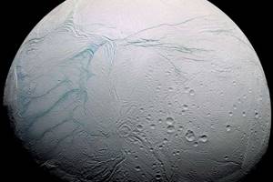 
        В океанах на спутнике Сатурна может существовать жизнь            