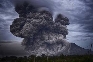 
        Ученые предсказали скорое глобальное извержение вулкана            