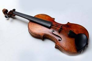 
        Ученые узнали, как Страдивари улучшал звучание своих скрипок            