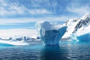 
        Огромный айсберг откололся от Антарктиды            