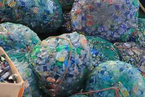 
        Пластиковый мусор превратили в удобрение для почвы            