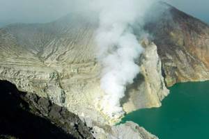 
        Спящие вулканы признали опасными для климата            
